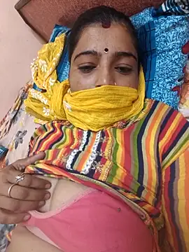 Snapshot of Kajalhot12 chatting on 10.19.25 Kajalhot12 online show from 10.19.25