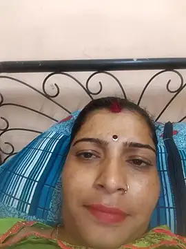 Snapshot of Kajalhot12 chatting on 10.29.25 Kajalhot12 online show from 10.29.25