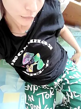 Jenevaonlovex online show from 09.18.25