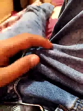 Snapshot of Alimbaby chatting on 09.25.25 Alimbaby online show from 09.25.25