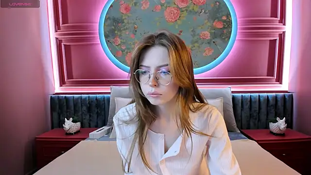 Snapshot of Grace_blush chatting on 10.15.25 Grace blush online show from 10.15.25