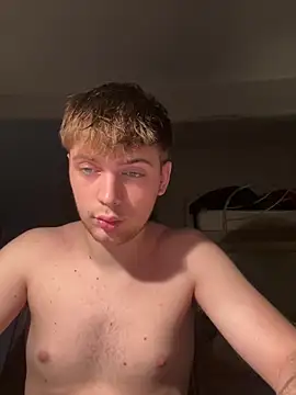 Snapshot of Fappatore_Nato05 chatting on 10.02.25 Fappatore Nato05 online show from 10.02.25