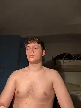 Snapshot of Fappatore_Nato05 chatting on 10.17.25 Fappatore Nato05 online show from 10.17.25