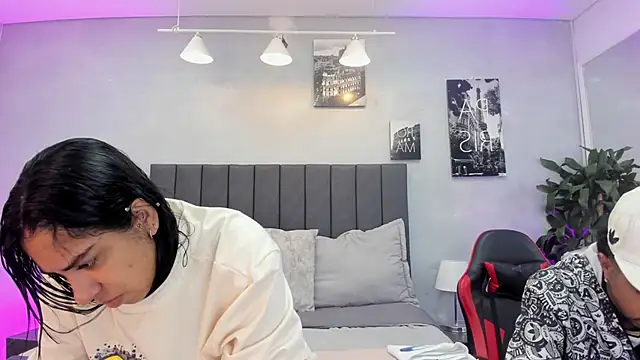 violet and myers online show from 11.11.25