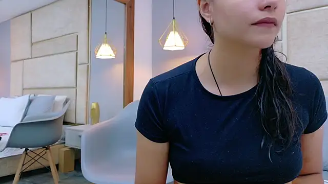 Snapshot of Ashley_HotGirl chatting on 09.24.25 Ashley HotGirl online show from 09.24.25