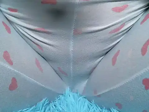 Snapshot of Darkplay_extreme chatting on 10.31.25 Darkplay extreme online show from 10.31.25