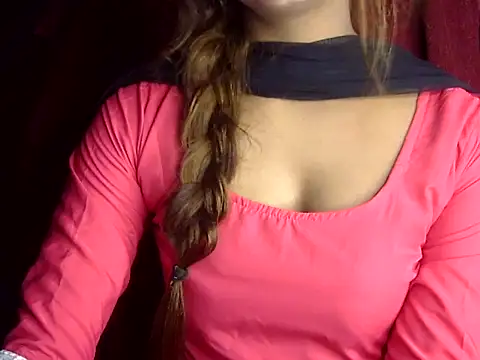 Snapshot of heartless_Queen chatting on 09.19.25 heartless Queen online show from 09.19.25