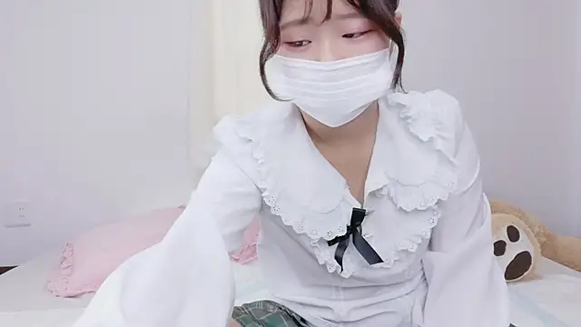 Snapshot of Mio_781 chatting on 09.24.25 Mio 781 online show from 09.24.25