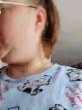 Snapshot of Kiss_Eva chatting on 01.12.25 Kiss Eva online show from 01.12.25