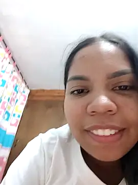 Snapshot of CloeeHills_ chatting on 10.17.25 CloeeHills online show from 10.17.25