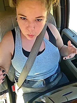 LacyLaurent online show from 11.22.25