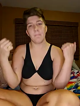 Snapshot of Sn0wmg2Spicy chatting on 09.19.25 Sn0wmg2Spicy online show from 09.19.25