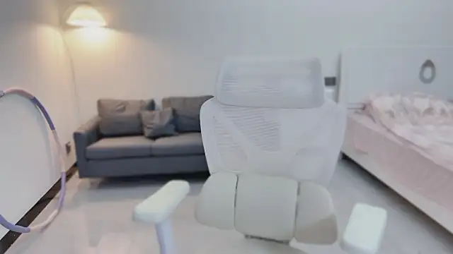 Maymay  online show from 09.21.25