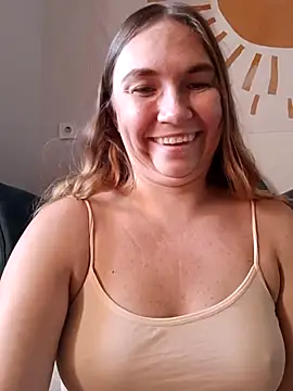 KisaVixen online show from 10.23.25