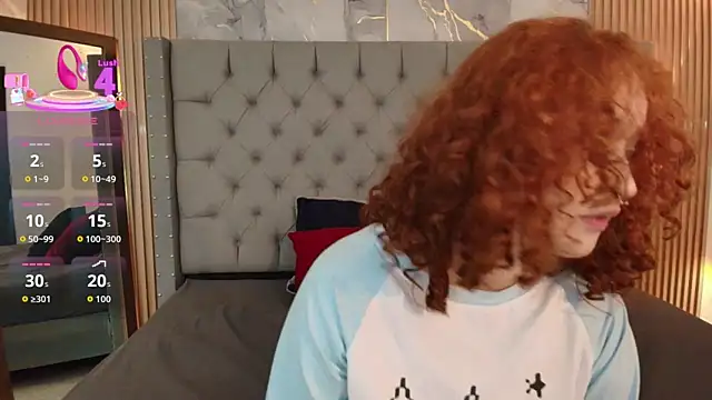 Suxan White  online show from 11.06.25