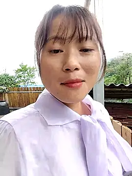 Snapshot of linda_bae00 chatting on 10.07.25 linda bae00 online show from 10.07.25