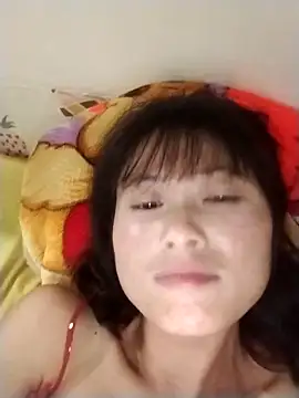 Snapshot of linda_bae00 chatting on 10.10.25 linda bae00 online show from 10.10.25
