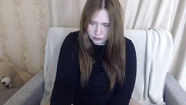 Snapshot of AdelinaLawson chatting on 12.15.24 AdelinaLawson online show from 12.15.24