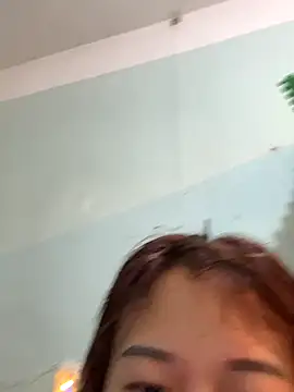 qinejr37 online show from 09.25.25