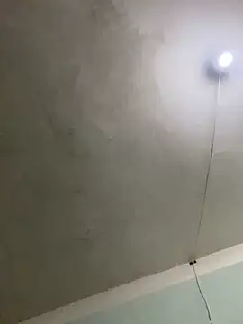 qinejr37 online show from 11.25.25