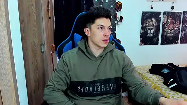 javiersexymann online show from 12.17.24