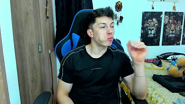 javiersexymann online show from 12.31.24