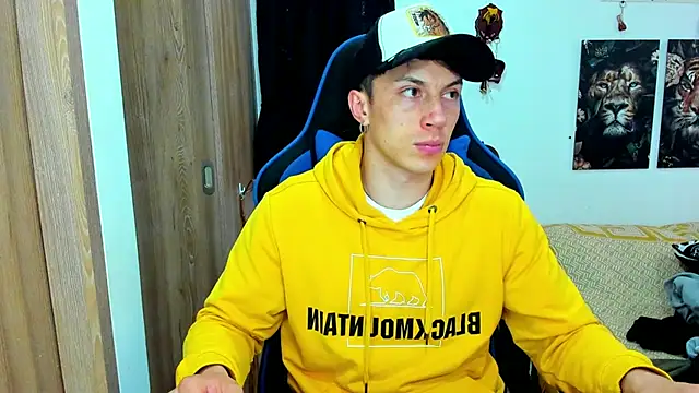 javiersexymann online show from 01.14.25