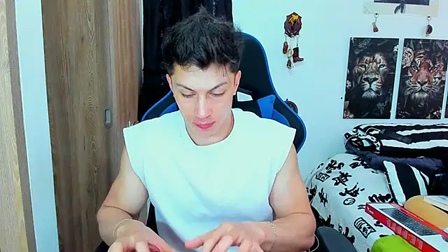 javiersexymann online show from 02.14.25