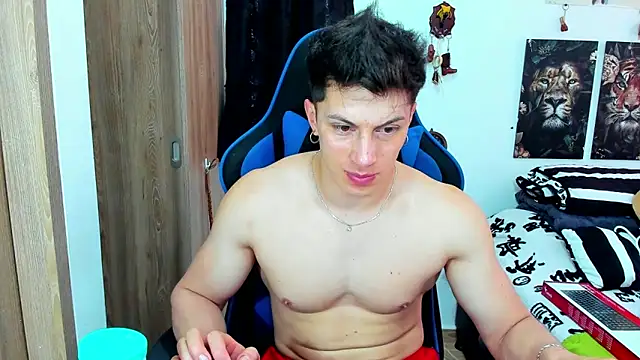 javiersexymann online show from 02.14.25