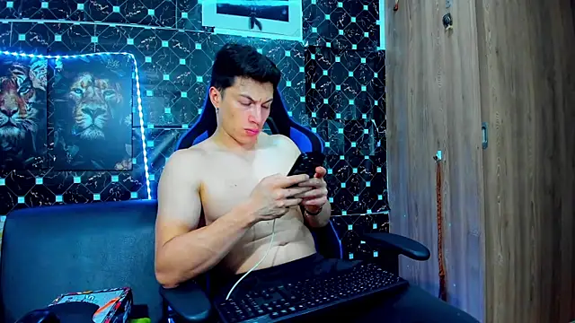 javiersexymann online show from 09.18.25