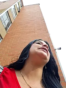 Eiimy pretty online show from 10.23.25