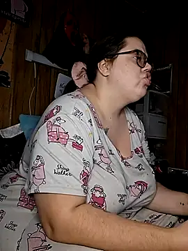 Snapshot of GoddessDess chatting on 10.22.25 GoddessDess online show from 10.22.25