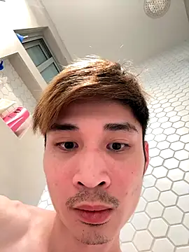 Snapshot of brucelimlee chatting on 09.16.25 brucelimlee online show from 09.16.25