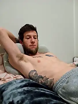 Snapshot of Couplesplay1 chatting on 09.13.25 Couplesplay1 online show from 09.13.25