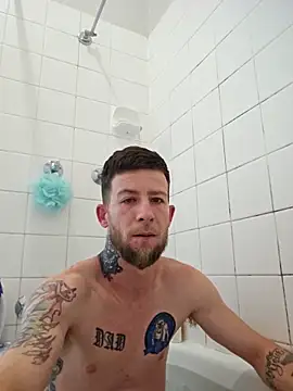 Snapshot of Couplesplay1 chatting on 09.25.25 Couplesplay1 online show from 09.25.25