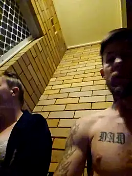 Snapshot of Couplesplay1 chatting on 10.11.25 Couplesplay1 online show from 10.11.25