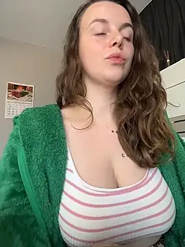 TenderLaGlamor online show from 11.25.25