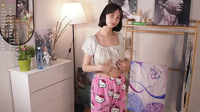 Snapshot of SuzanneHowse chatting on 09.10.25 SuzanneHowse online show from 09.10.25