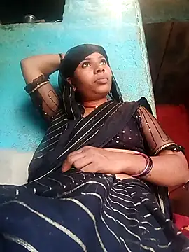 Snapshot of Rubi_sarma chatting on 11.04.25 Rubi sarma online show from 11.04.25