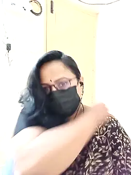 Snapshot of Ananya_flower chatting on 09.24.25 Ananya flower online show from 09.24.25