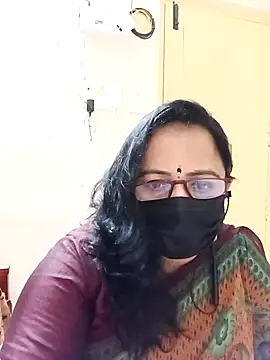 Snapshot of Ananya_flower chatting on 09.29.25 Ananya flower online show from 09.29.25
