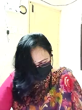 Snapshot of Ananya_flower chatting on 10.11.25 Ananya flower online show from 10.11.25