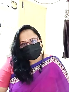 Snapshot of Ananya_flower chatting on 10.12.25 Ananya flower online show from 10.12.25
