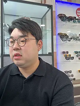 Snapshot of gayfucuxuc chatting on 12.03.25 gayfucuxuc online show from 12.03.25