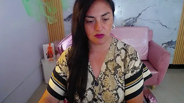 tamara ch1 online show from 10.15.25