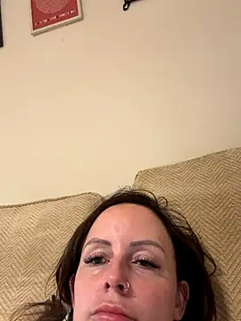 Snapshot of nightingale27 chatting on 09.16.25 nightingale27 online show from 09.16.25