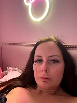 Snapshot of nightingale27 chatting on 12.04.25 nightingale27 online show from 12.04.25