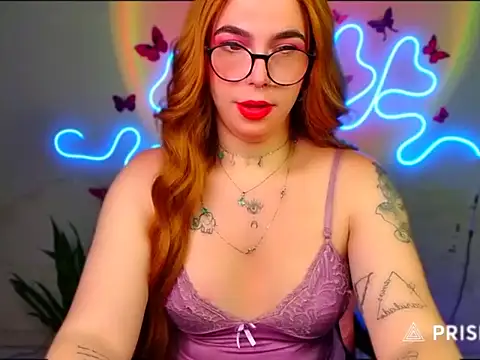 Snapshot of VIckSexyDoll chatting on 10.05.25 VIckSexyDoll online show from 10.05.25