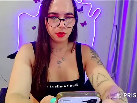 Snapshot of VIckSexyDoll chatting on 12.03.25 VIckSexyDoll online show from 12.03.25