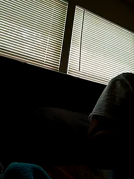 NenaMami74 online show from 10.28.25